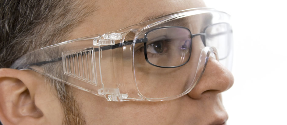 Cómo cuidar y limpiar adecuadamente las gafas de seguridad?